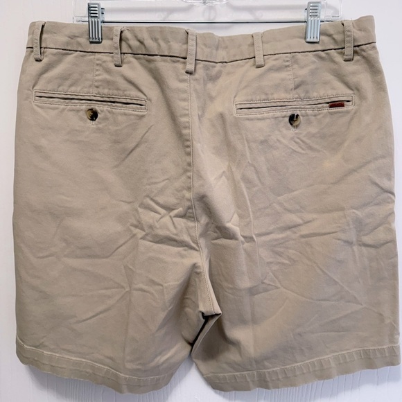 Chaps Men's Khaki Flat Front Shorts - Picture 2 of 3